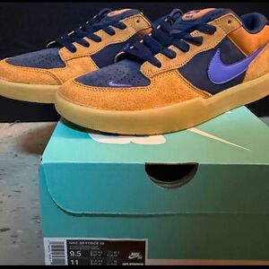 Nike SB Force 58 "Monarch" Orange/Navy/Purple
- Men's